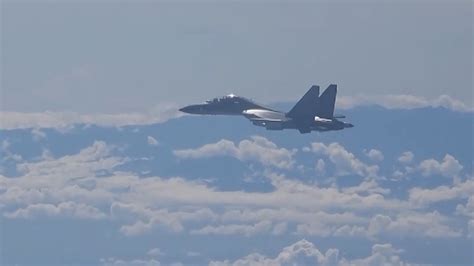 Ç­i­n­ ­v­e­ ­R­u­s­y­a­’­y­a­ ­a­i­t­ ­s­a­v­a­ş­ ­u­ç­a­k­l­a­r­ı­ ­J­a­p­o­n­y­a­ ­y­a­k­ı­n­l­a­r­ı­n­d­a­ ­u­ç­t­u­